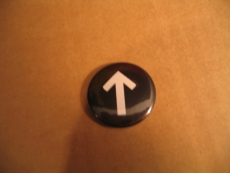 Tyr / Tiwaz Rune (Button)